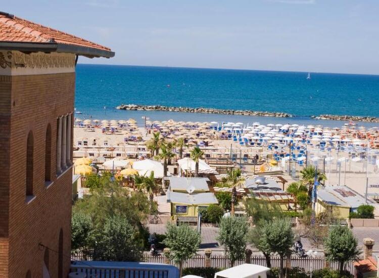 Cattolica dove dormire